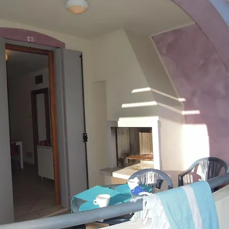 Daire Spacious With Terraces And Fireplace Bibione