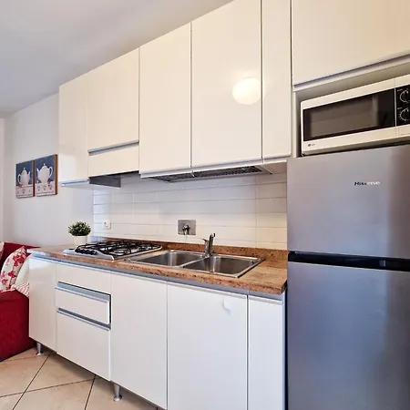 Spacious With Terraces And Fireplace * Μπιμπιόνε