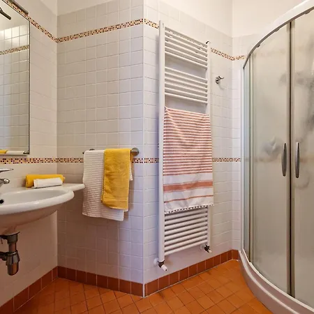 Appartement Spacious With Terraces And Fireplace