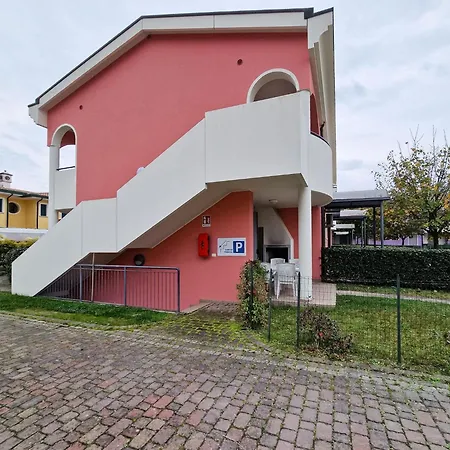 Spacious With Terraces And Fireplace Lejlighed